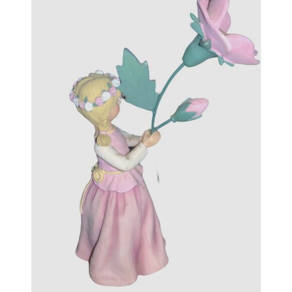 Wildflower Angel -Wild Roses for Happiness Figurine - Picture 10 of 12